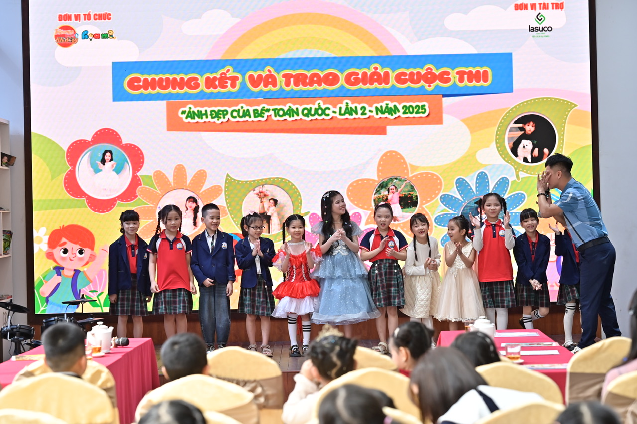 The hall came alive with an impressive interactive segment by Báo Thiếu niên Tiền phong và Nhi đồng.